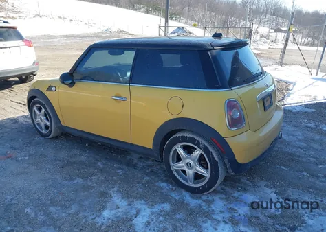 2008 Mini Cooper из США, поврежденный, VIN WMWMF33568TT61894